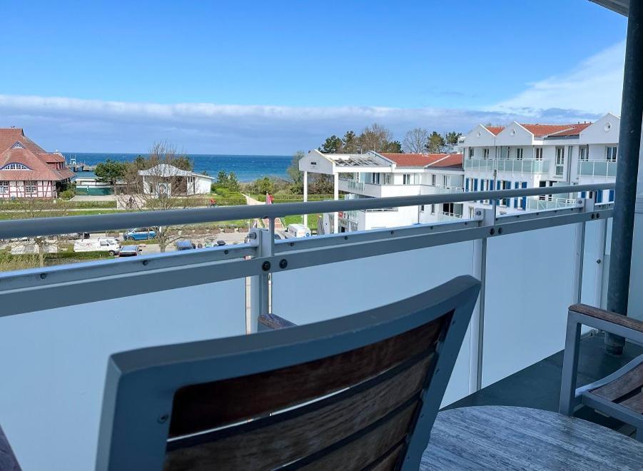 Hotel & Restaurant Seebruecke Zingst Bagian luar foto