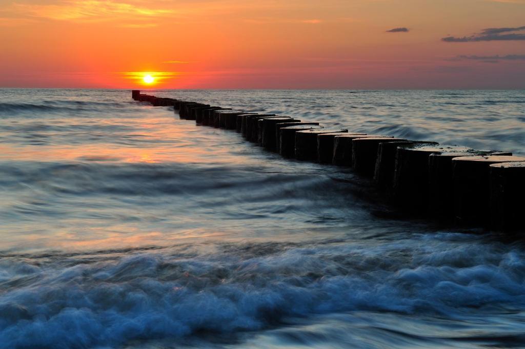 Hotel & Restaurant Seebruecke Zingst Ruang foto